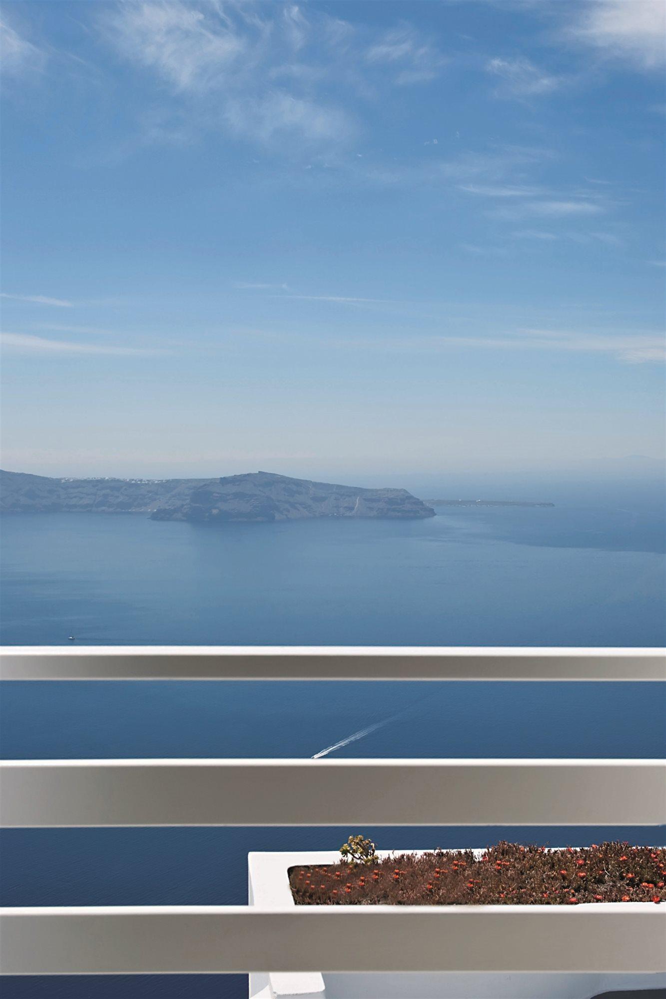 Remezzo Hotel Imerovigli (Santorini)