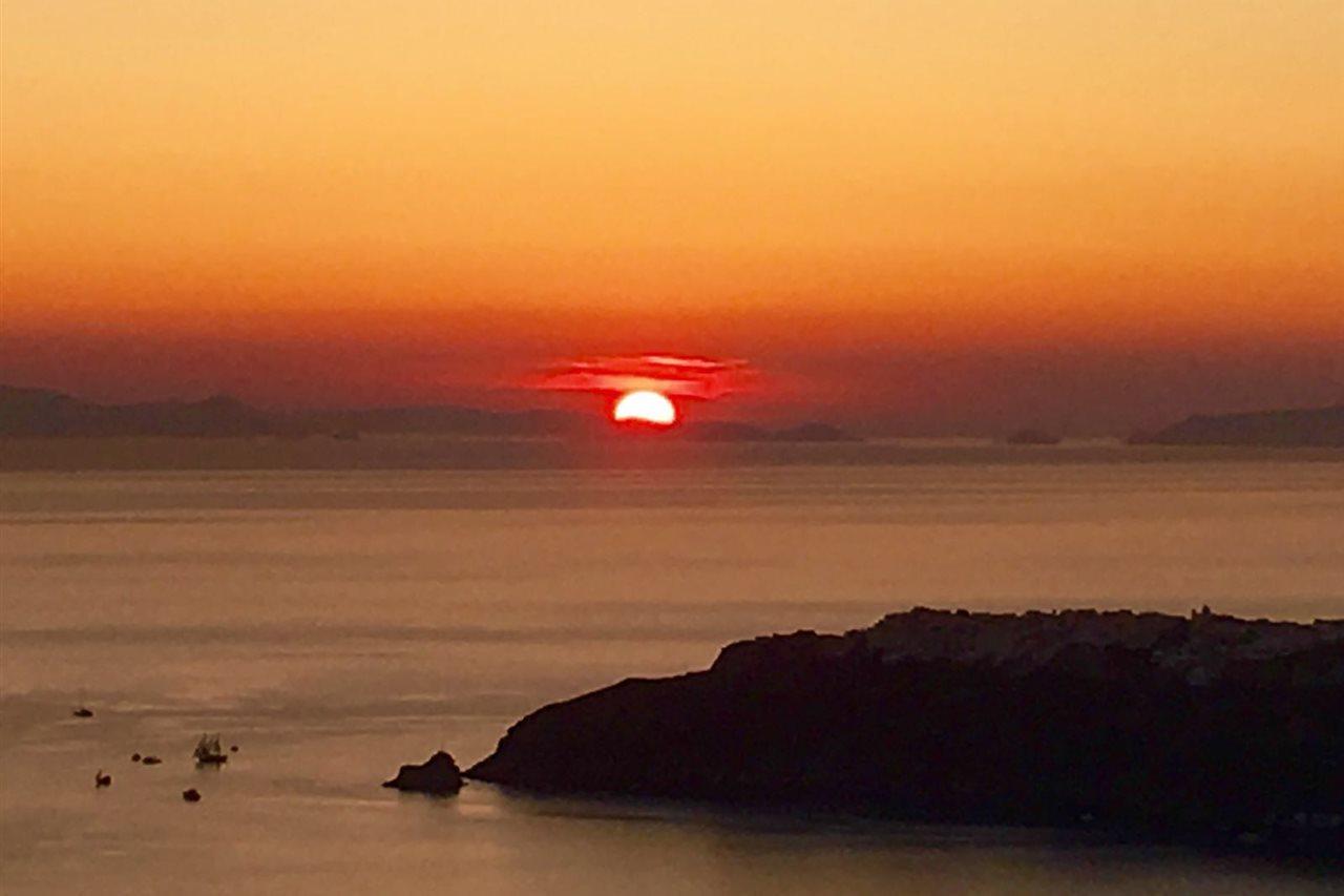 Hotel Remezzo Imerovigli (Santorini)